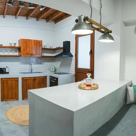 Aesthisis Sensational * Archangelos (Rhodes)