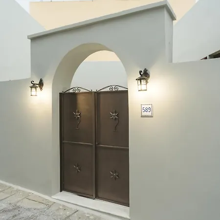 Aesthisis Sensational Archangelos Apartment *