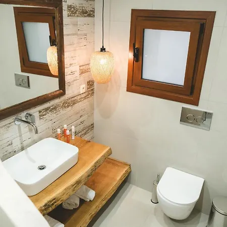 Apartment Aesthisis Sensational Archangelos *