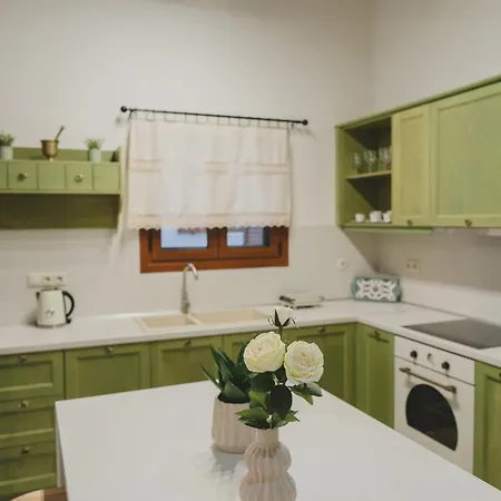 Aesthisis Sensational *