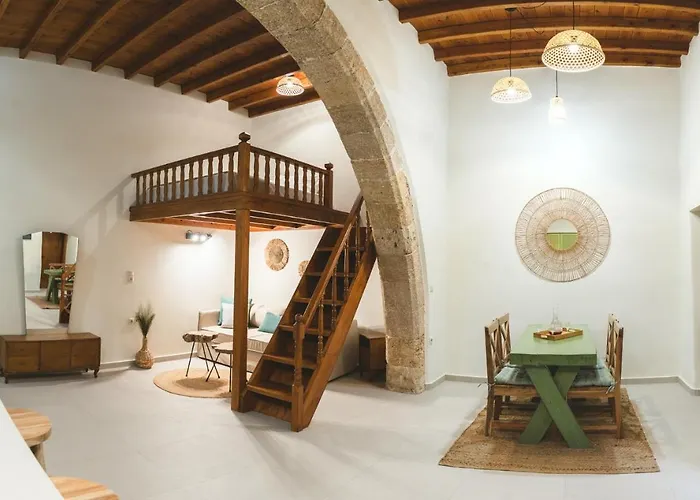 Aesthisis Sensational *